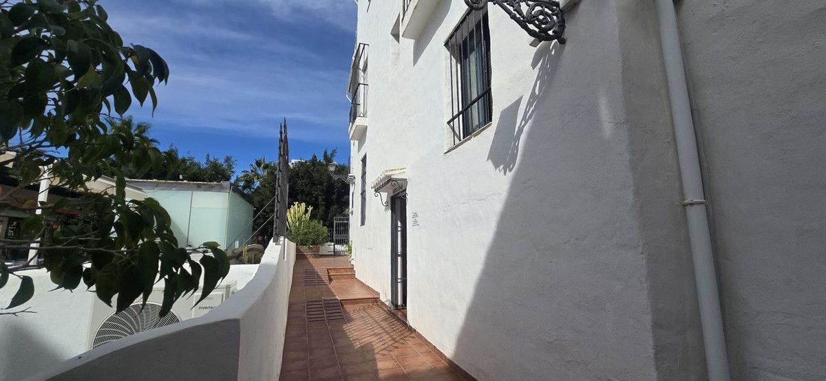 Apartamento de planta media en Puerto Banús, Puerto Banús, 8/12
