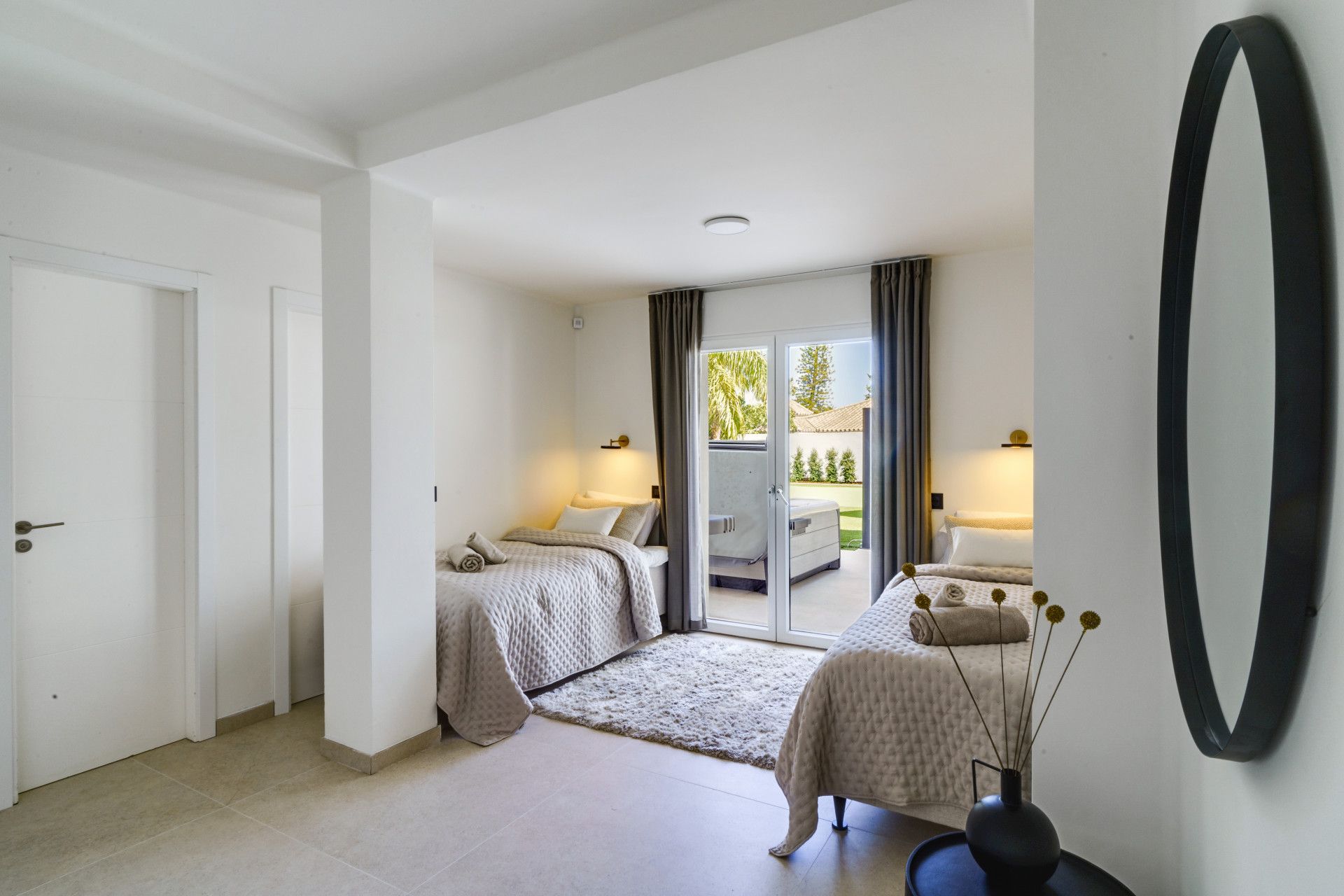 Villa in Nueva Andalucia, Nueva Andalucia, 12/12