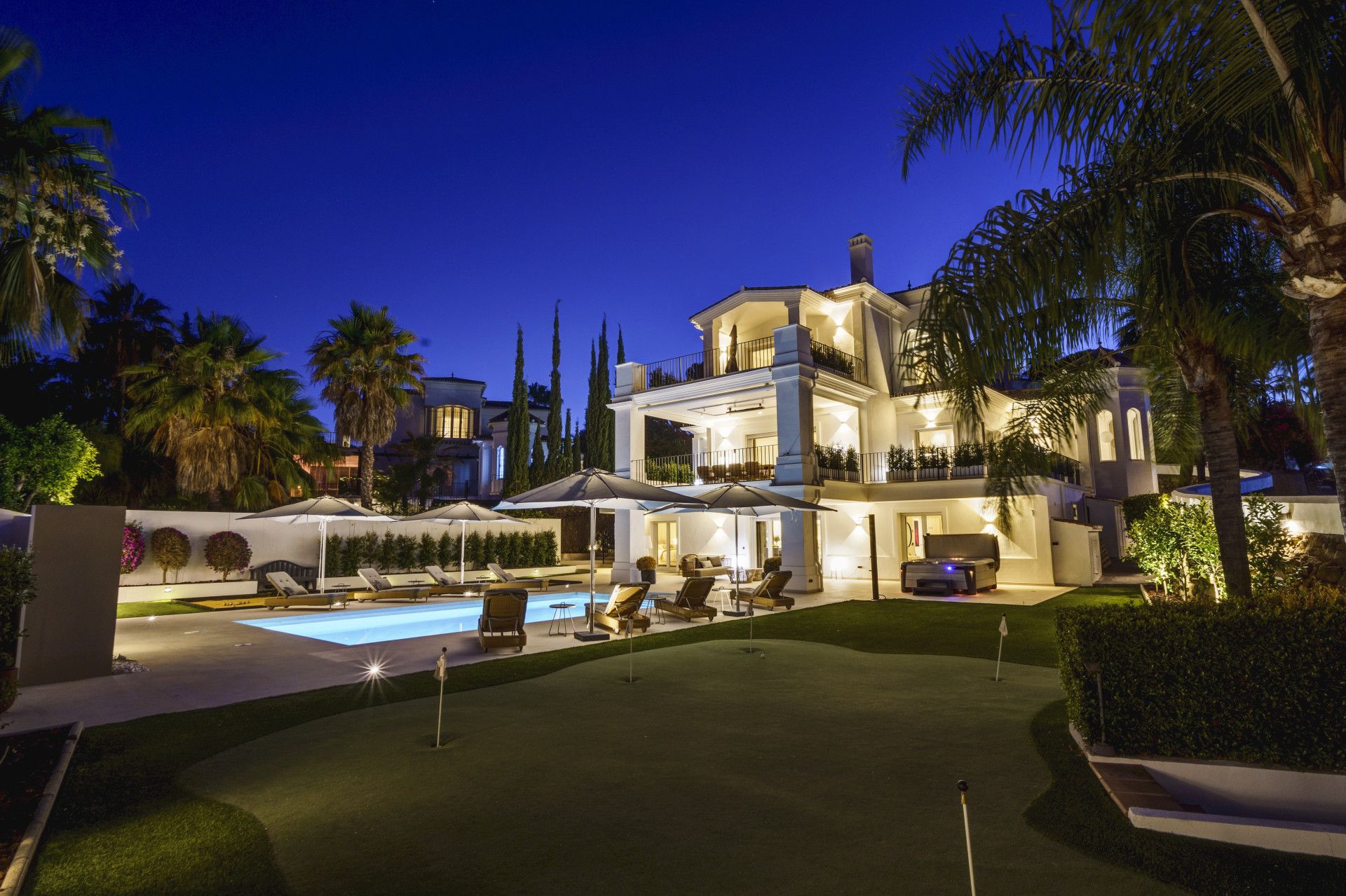 Villa in Nueva Andalucia, Nueva Andalucia, 9/12