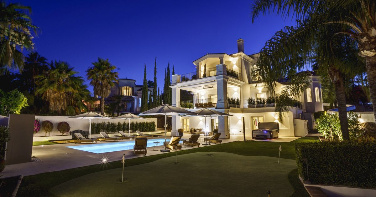 Villa in Nueva Andalucia, Nueva Andalucia, 9/12