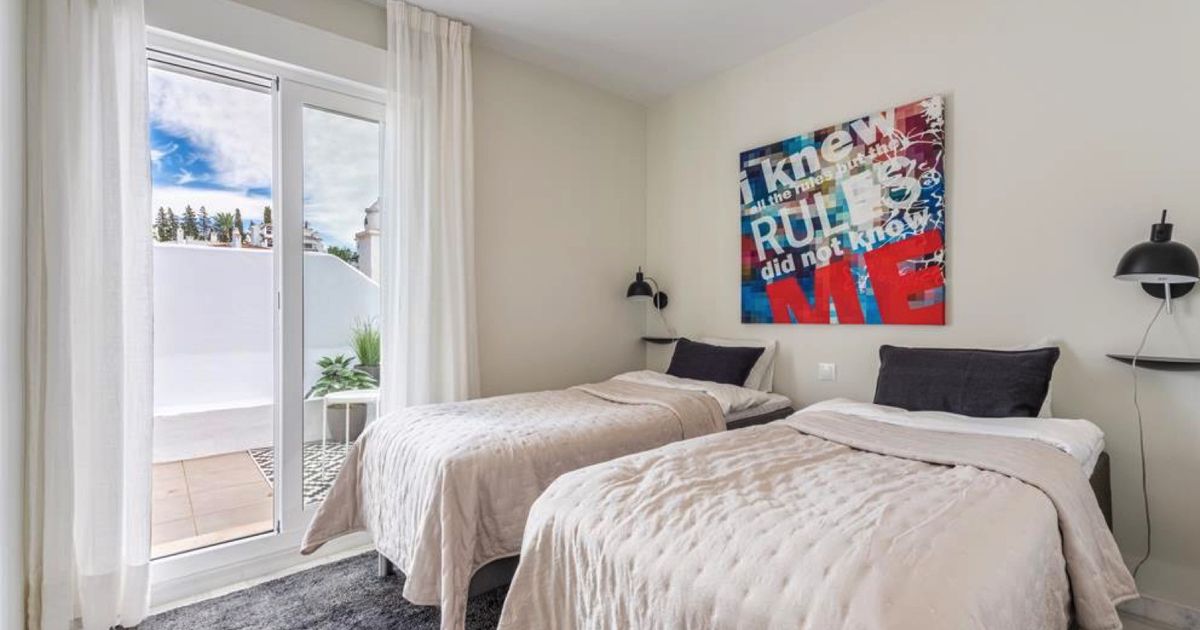 Duplex Penthouse in Nueva Andalucia, Nueva Andalucia, 2/12