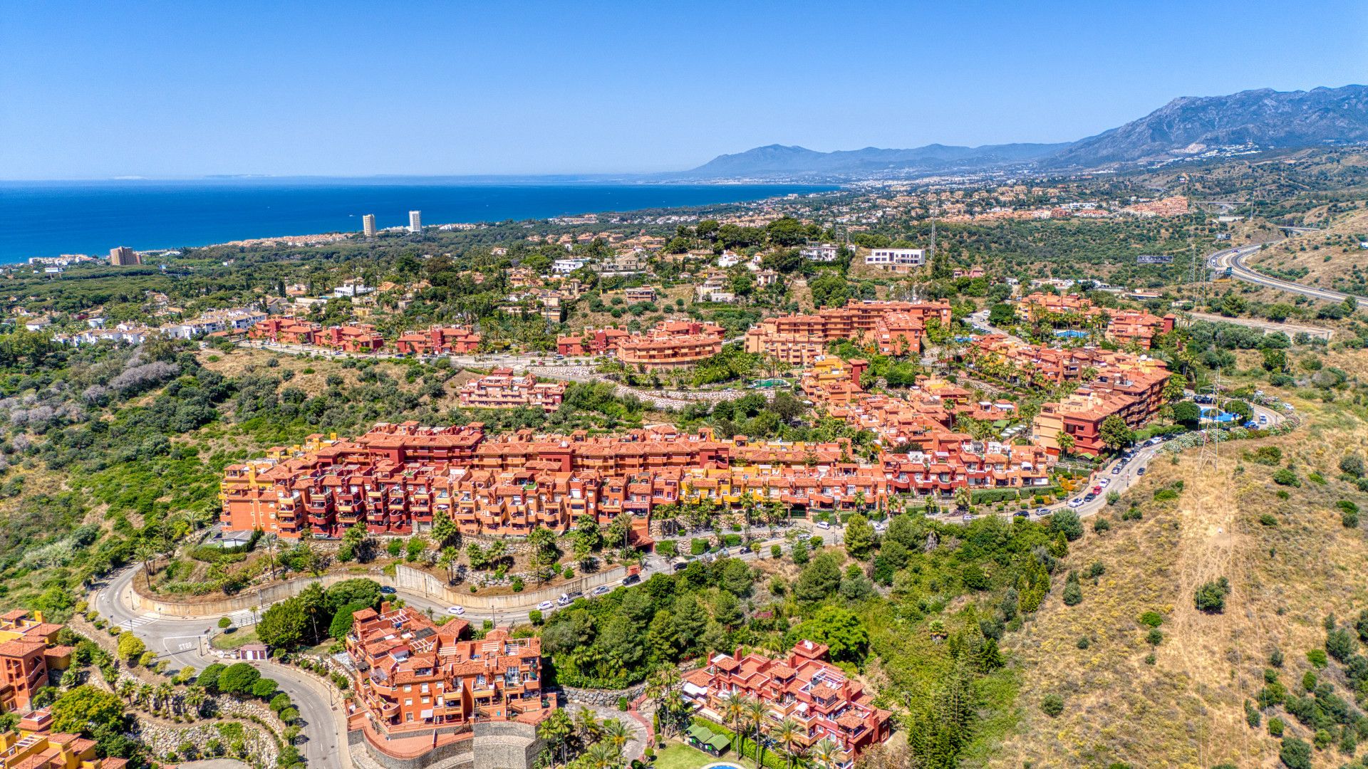 Apartment in Marbella East, La Reserva de Marbella, Marbella East, 1/12