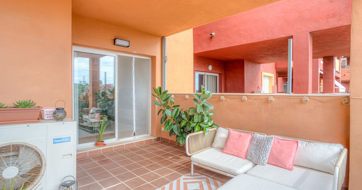 Apartment in Marbella East, La Reserva de Marbella, Marbella East, 8/12