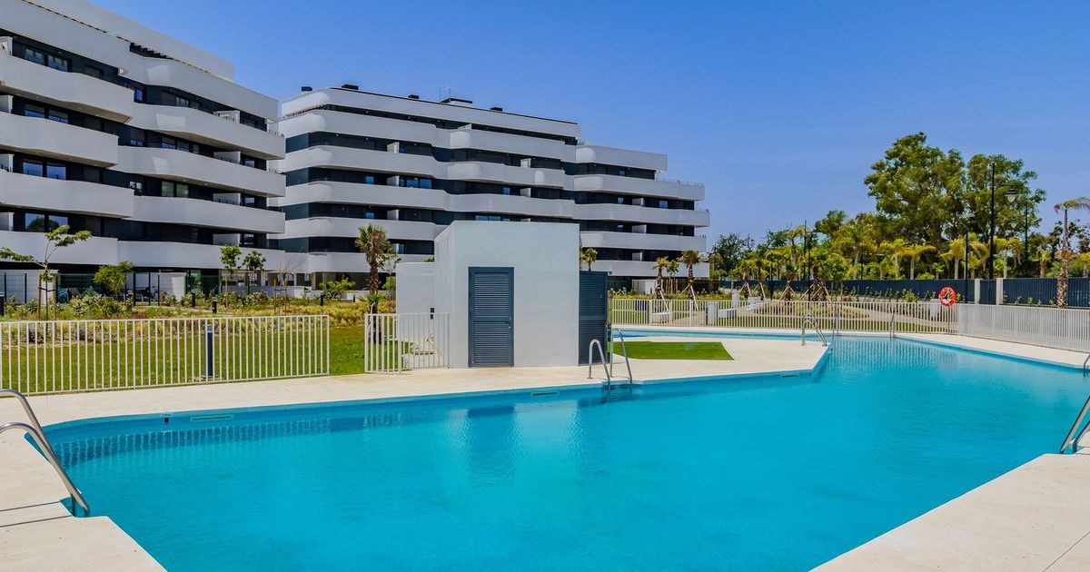 Apartamento en Planta Media en Torremolinos, Torremolinos, 1/12