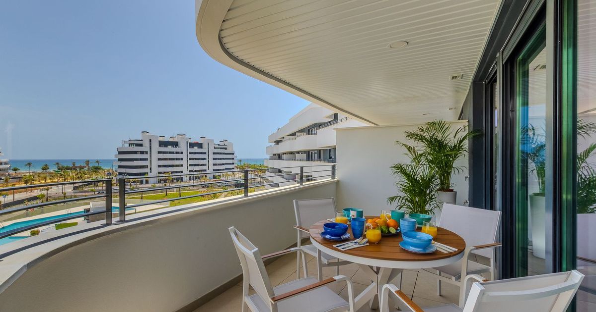 Apartamento en Planta Media en Torremolinos, Torremolinos, 2/12