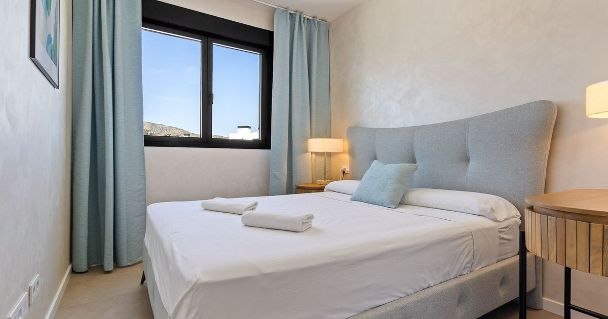 Apartamento en Planta Media en Torremolinos, Torremolinos, 12/12