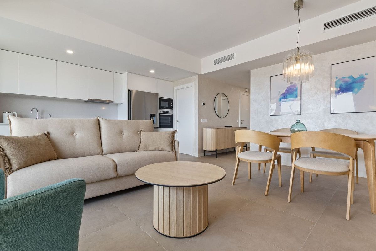 Apartamento en Planta Media en Torremolinos, Torremolinos, 5/12
