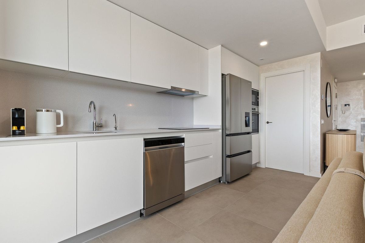 Apartamento en Planta Media en Torremolinos, Torremolinos, 10/12