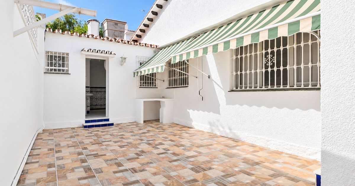Detached Villa in Benalmadena, Benalmadena, 8/12
