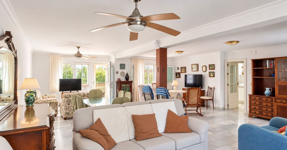 Detached Villa in Benalmadena, Benalmadena, 10/12