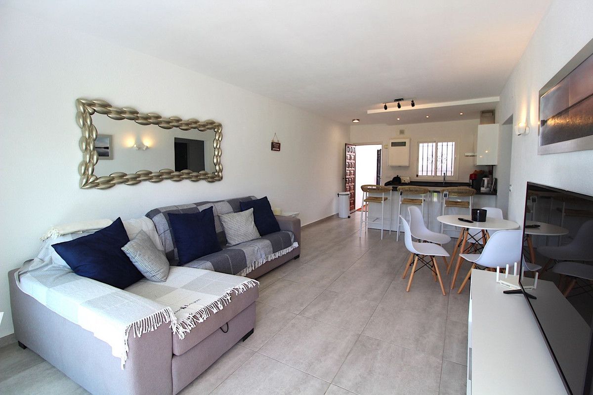 Apartament na parterze w El Paraiso, El Paraiso, 2/12