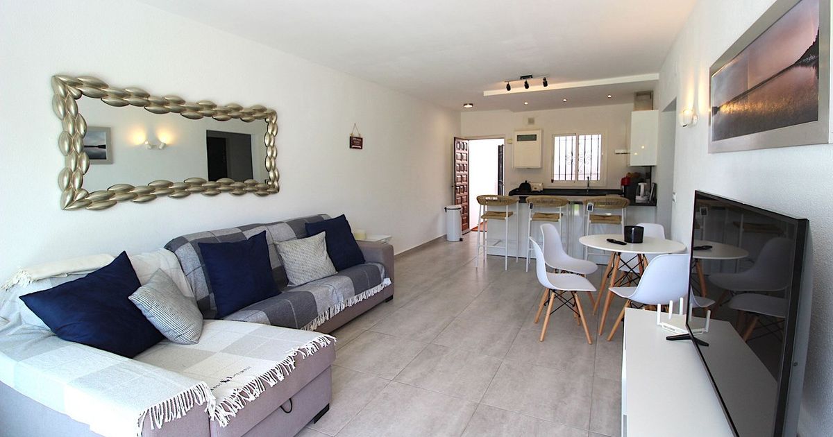 Ground Floor Apartment in El Paraiso, El Paraiso, 3/12