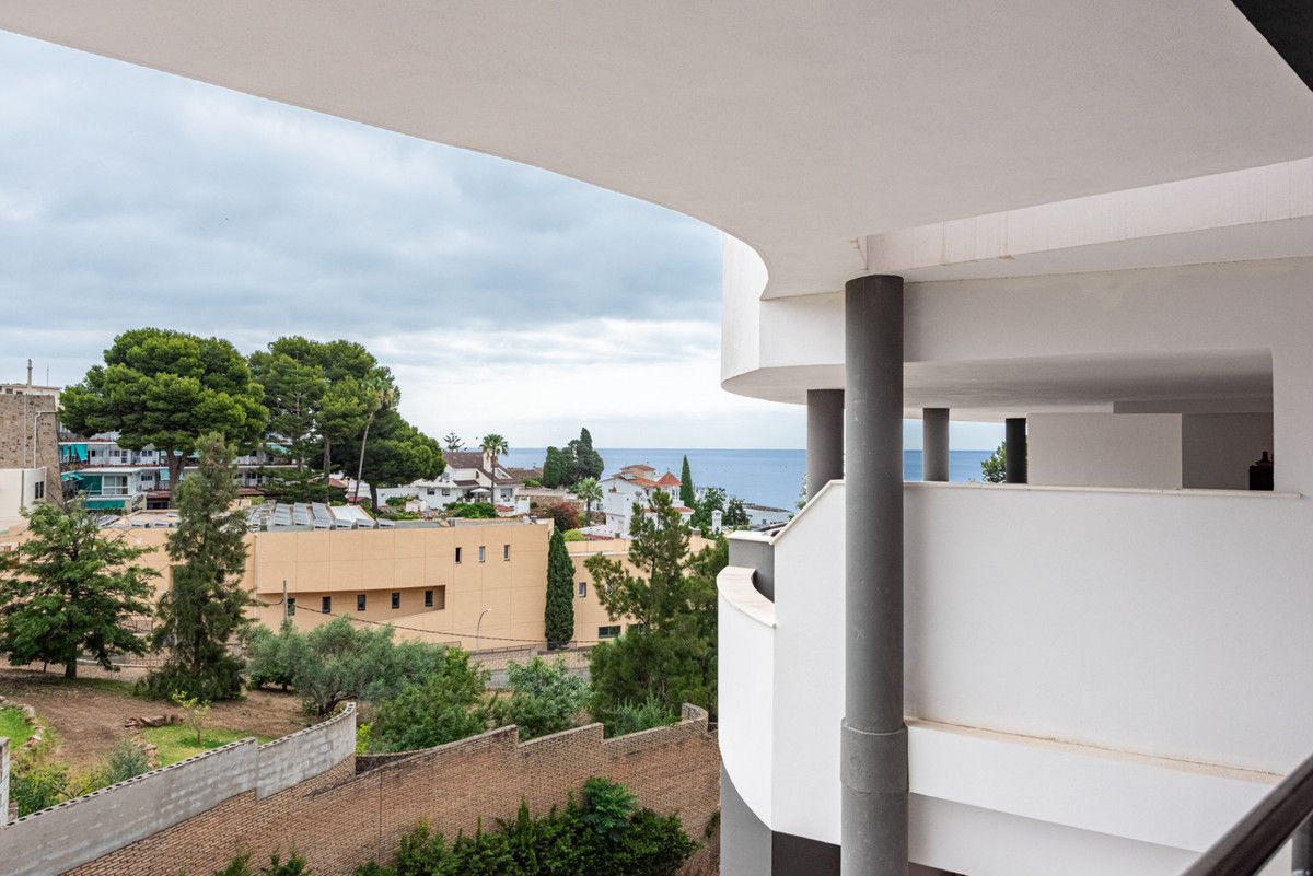 Apartamento en Planta Media en Torremolinos, Torremolinos, 2/12