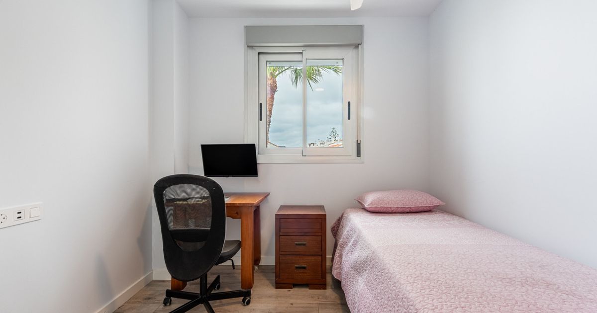 Apartamento en Planta Media en Torremolinos, Torremolinos, 8/12