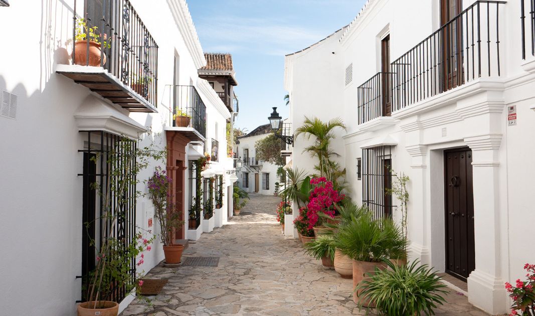 Townhouse in The Golden Mile, The Golden Mile, 1/12