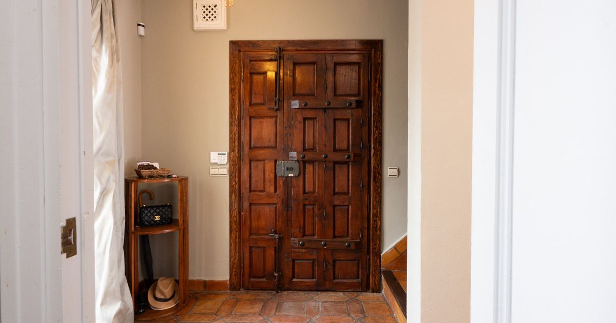 Townhouse in The Golden Mile, The Golden Mile, 2/12