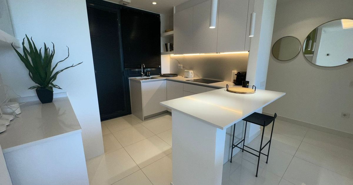 Appartement en étage intermédiaire à Benahavís, Benahavís, 6/12