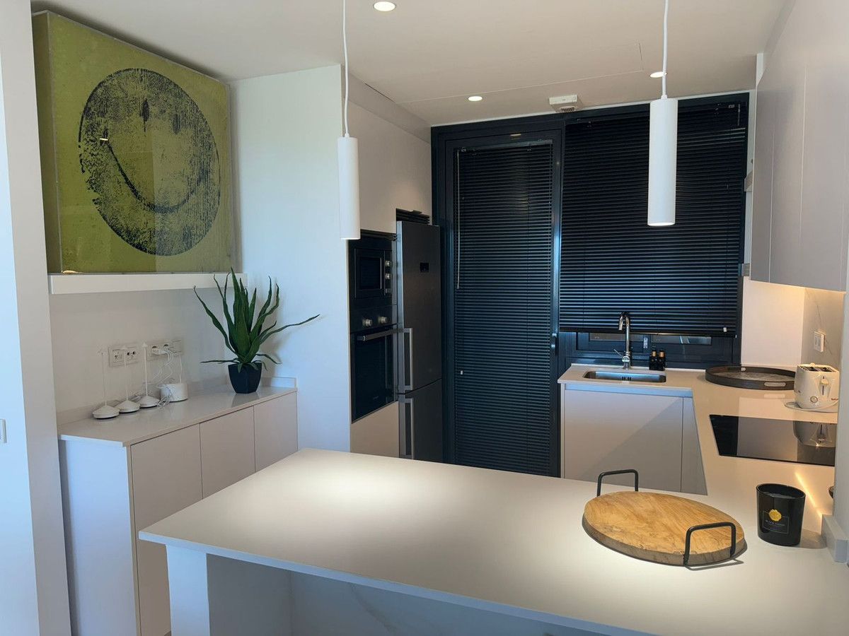 Appartement en étage intermédiaire à Benahavís, Benahavís, 8/12