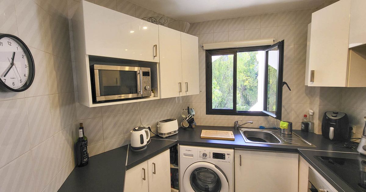 Apartamento en planta media en Calahonda, Calahonda, 12/12