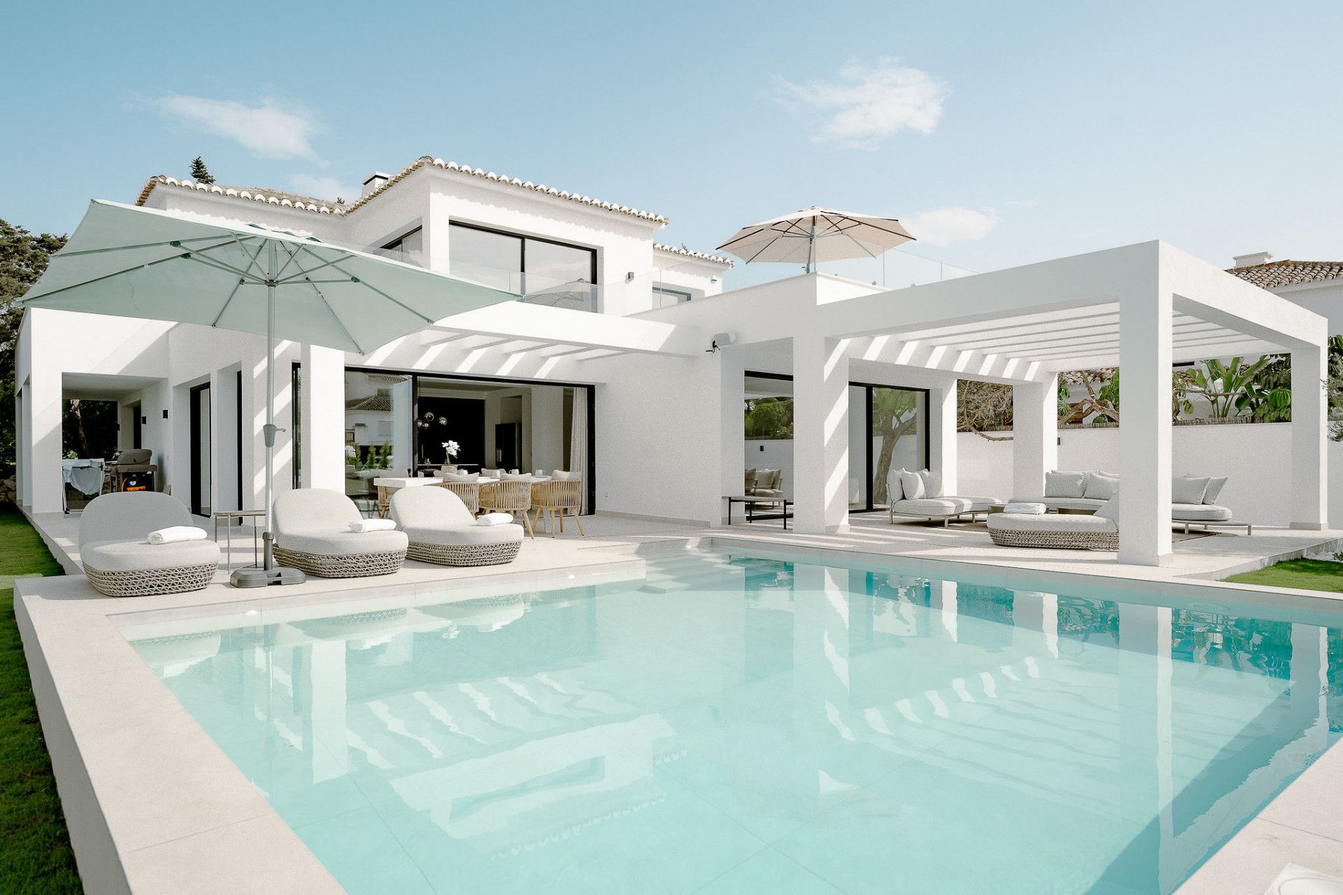 Villa in Marbella East, Las Chapas, Marbella East, 1/12