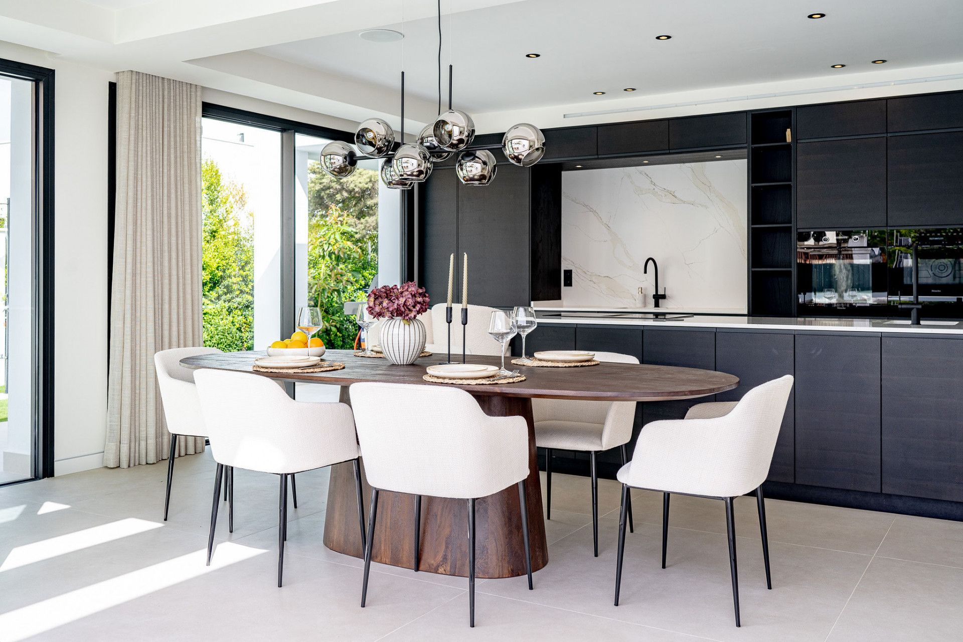 Villa in Marbella East, Las Chapas, Marbella East, 2/12