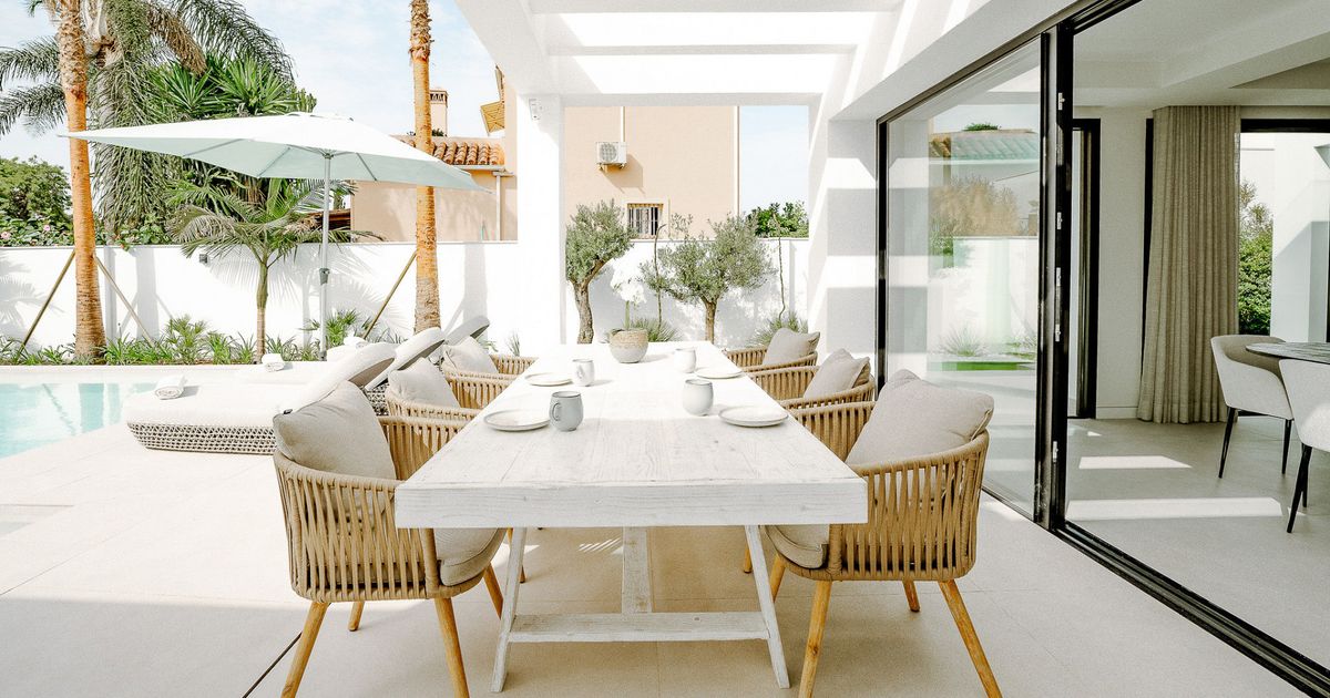 Villa in Marbella East, Las Chapas, Marbella East, 4/12