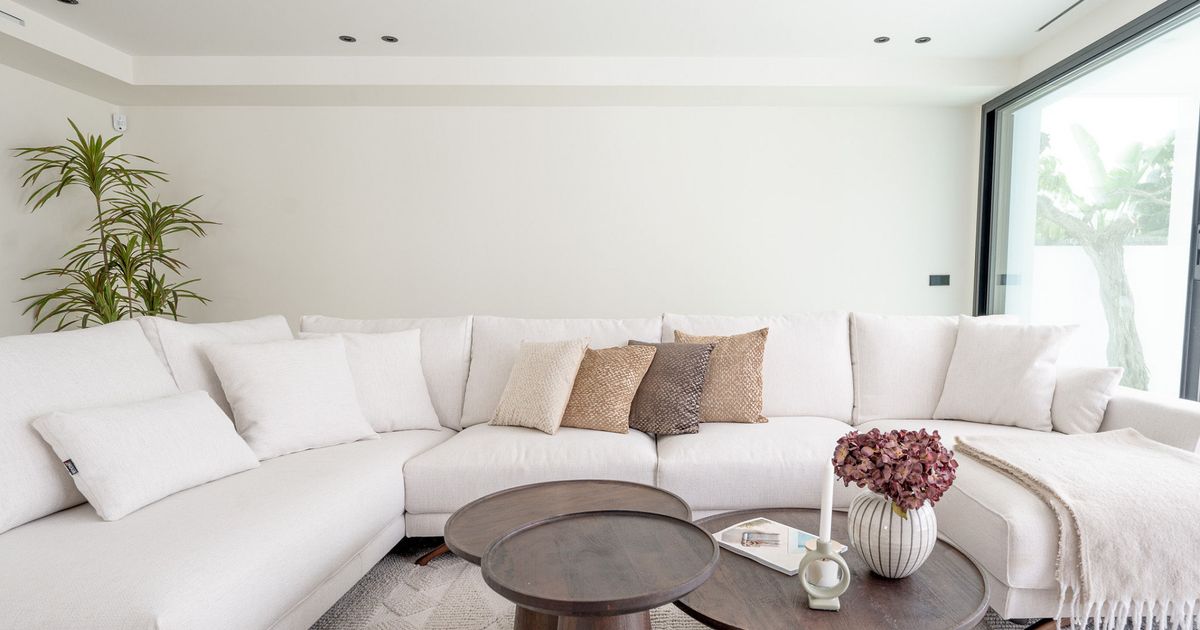 Villa in Marbella East, Las Chapas, Marbella East, 8/12