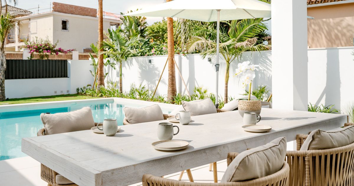 Villa in Marbella East, Las Chapas, Marbella East, 10/12