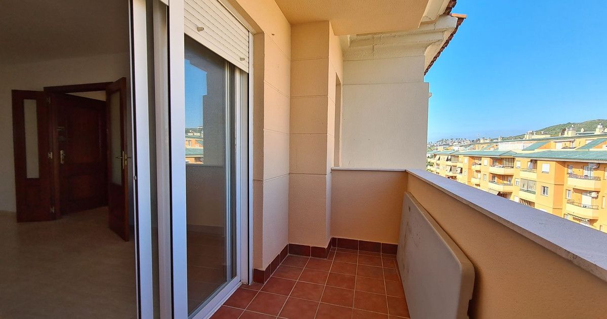 Middle Floor Apartment in San Luis de Sabinillas, San Luis de Sabinillas, 2/12