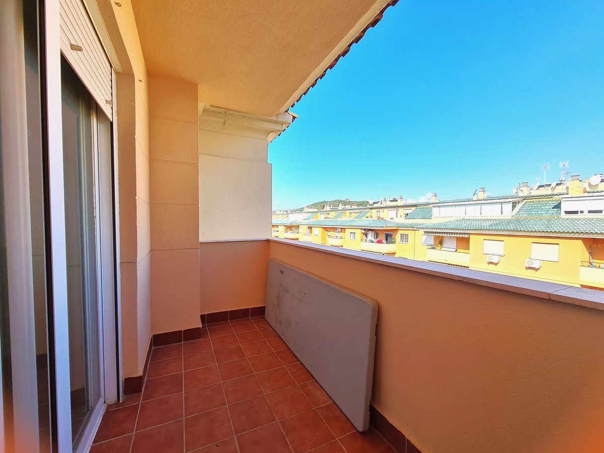 Middle Floor Apartment in San Luis de Sabinillas, San Luis de Sabinillas, 3/12