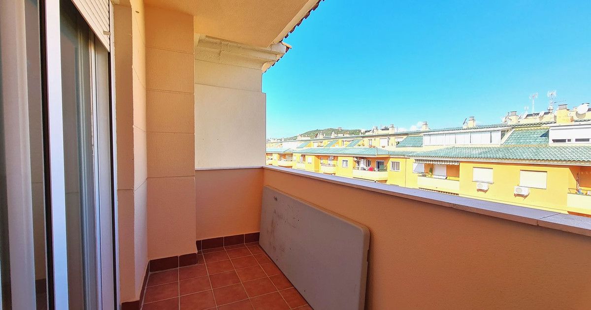 Middle Floor Apartment in San Luis de Sabinillas, San Luis de Sabinillas, 3/12