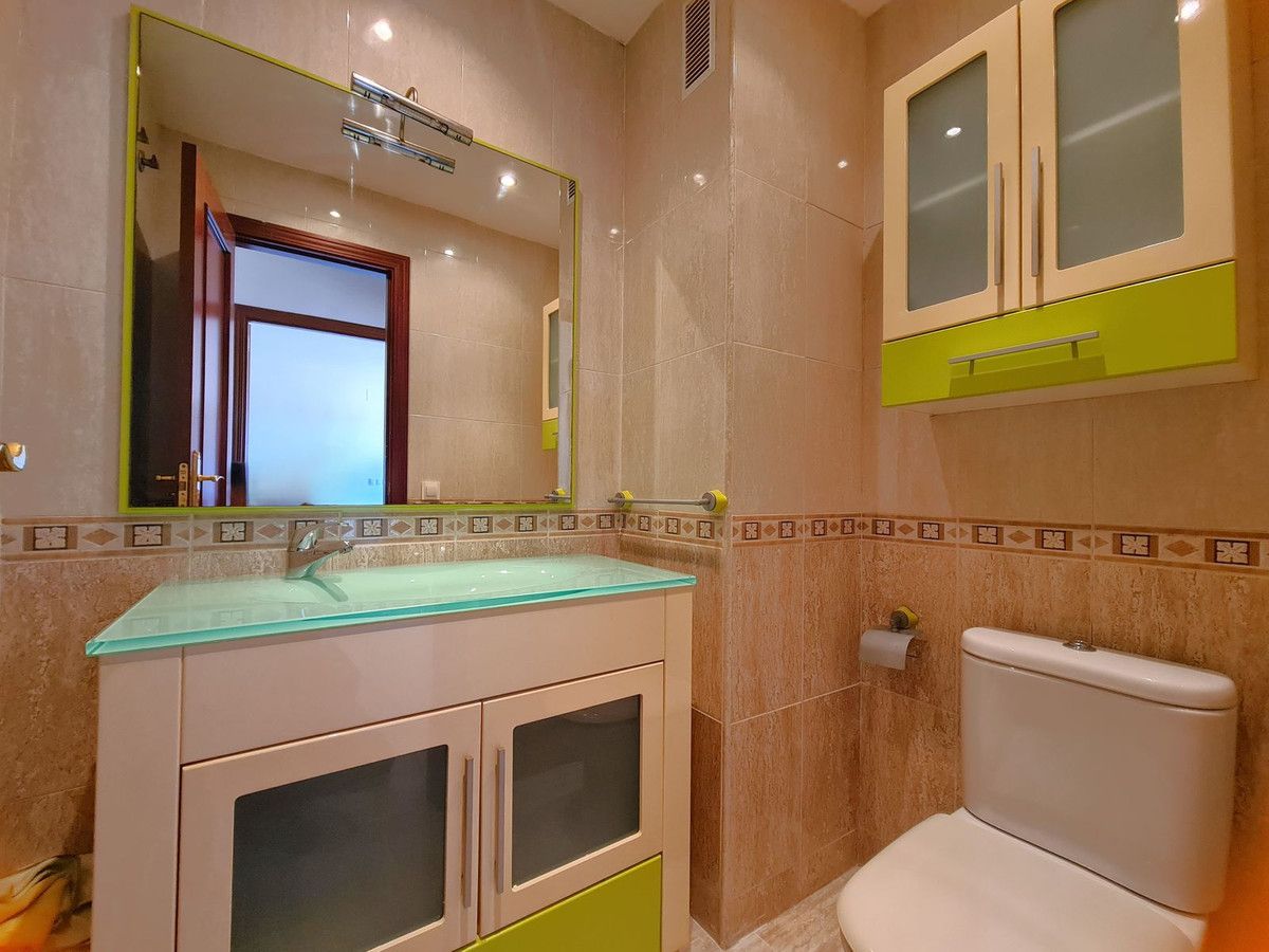 Middle Floor Apartment in San Luis de Sabinillas, San Luis de Sabinillas, 10/12