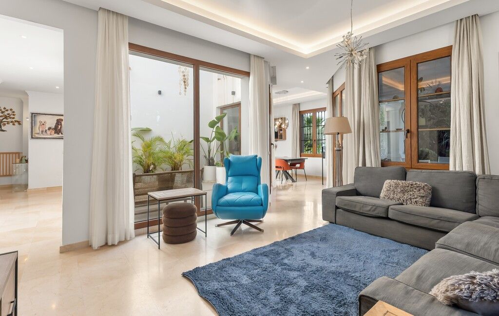Villa independiente en Estepona, Estepona, 9/12