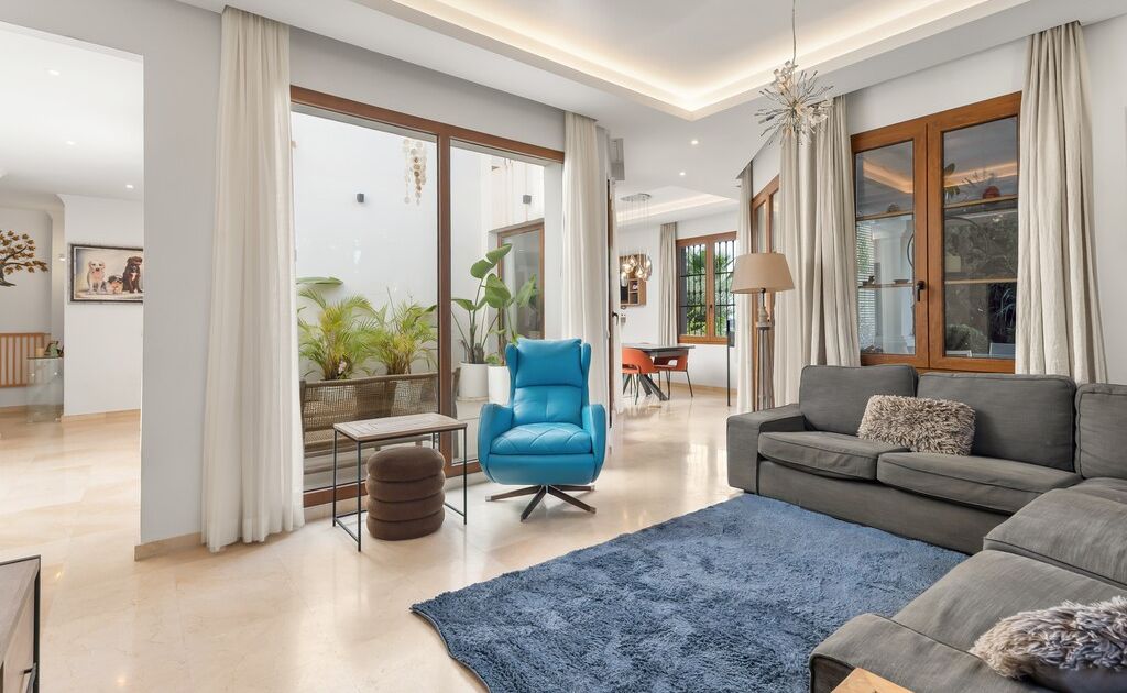 Villa independiente en Estepona, Estepona, 9/12