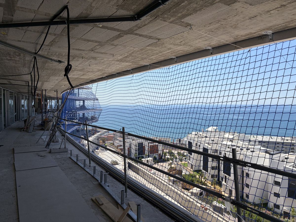 Apartamento en planta media en Fuengirola, Fuengirola, 12/12