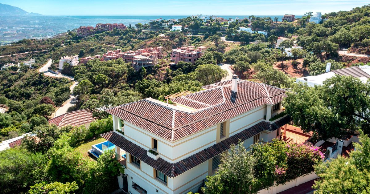Villa in Marbella East, Marbella East, 1/12