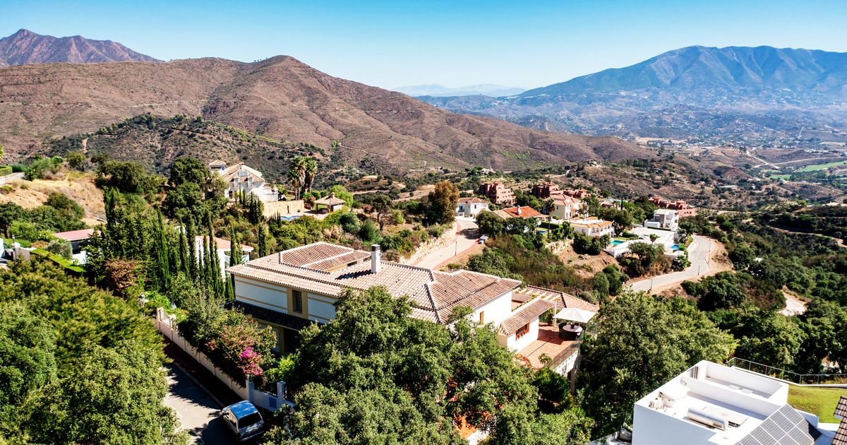 Villa in Marbella East, Marbella East, 2/12