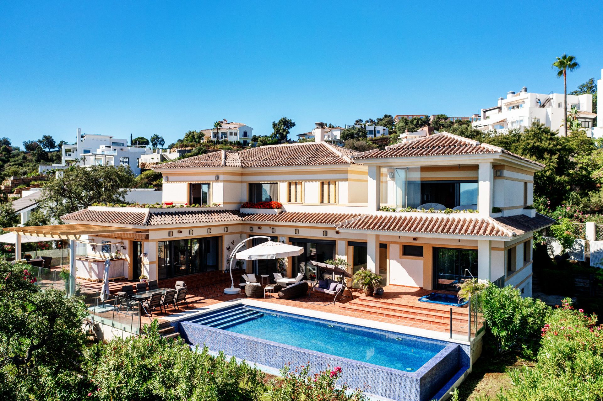 Villa in Marbella East, Marbella East, 4/12