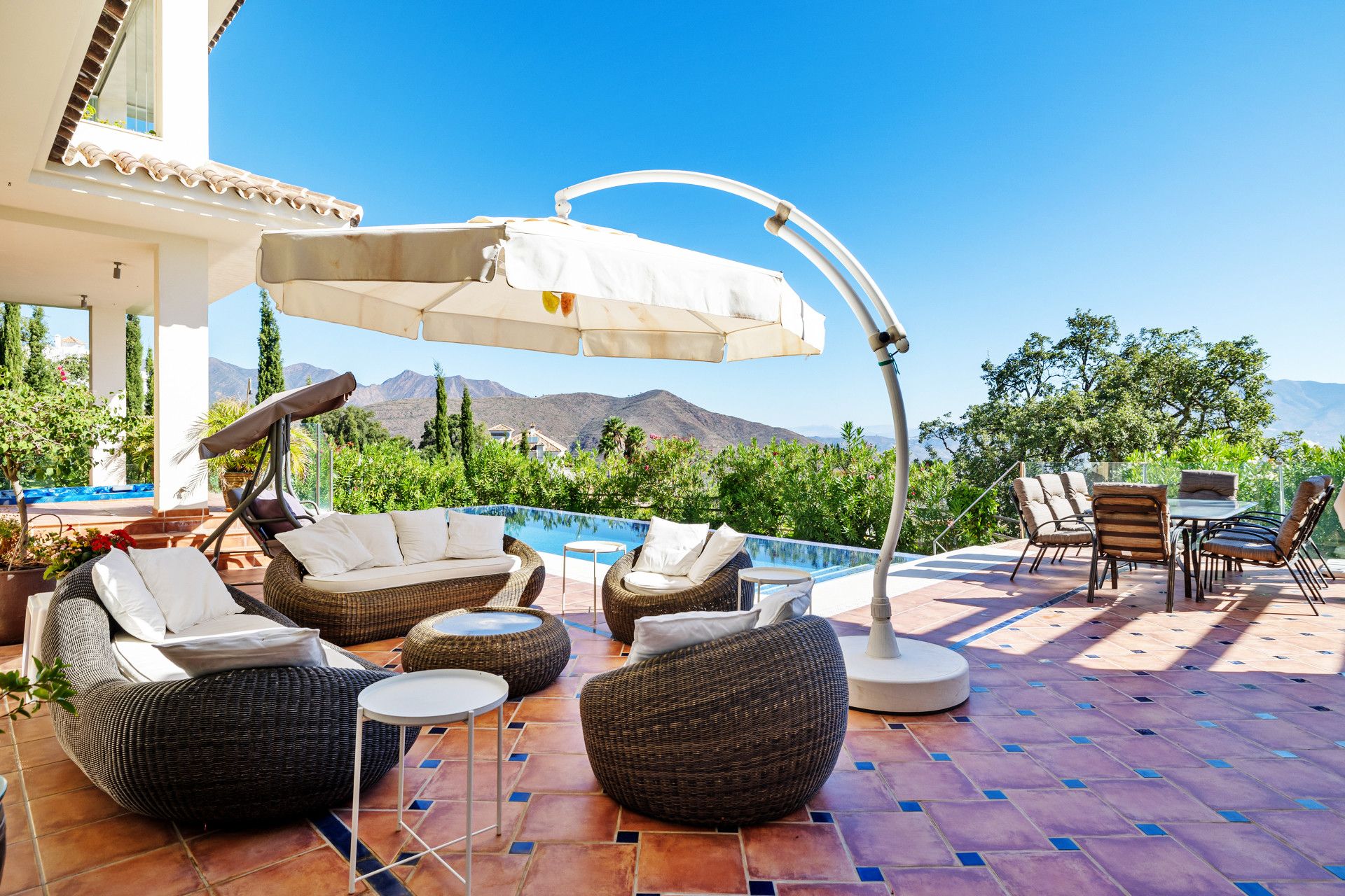 Villa in Marbella East, Marbella East, 6/12