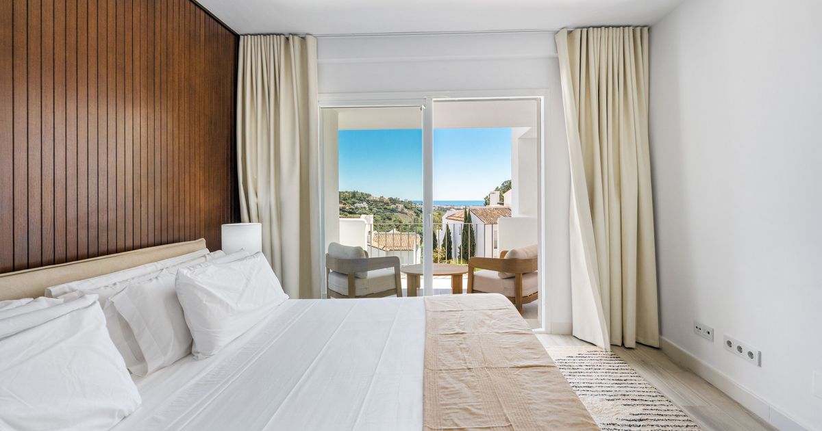 Apartment in Benahavis, Altos de La Quinta, Benahavis, 11/12