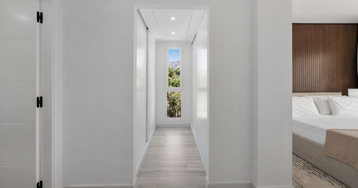 Apartment in Benahavis, Altos de La Quinta, Benahavis, 12/12