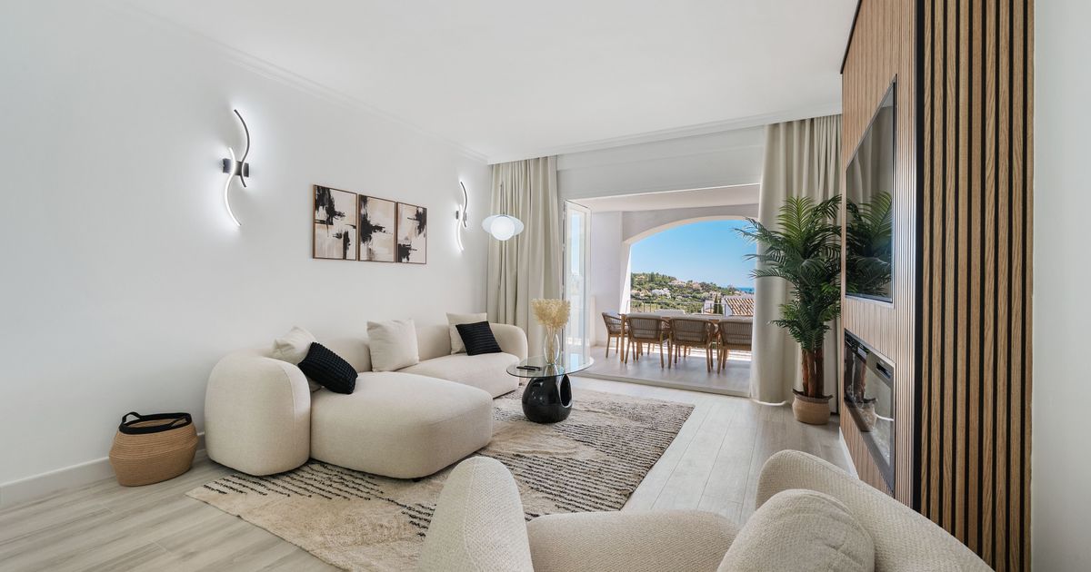Apartment in Benahavis, Altos de La Quinta, Benahavis, 4/12