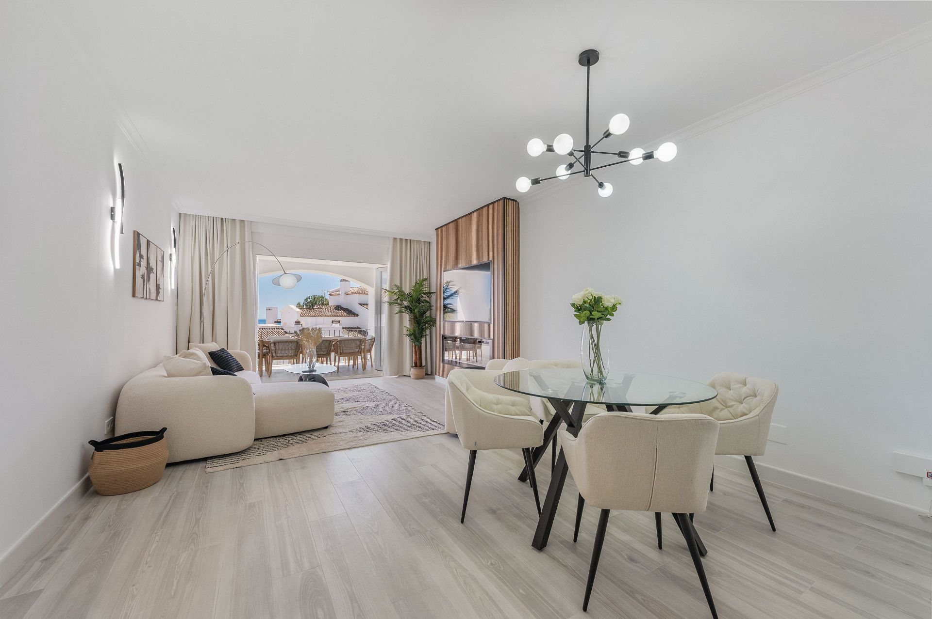 Apartment in Benahavis, Altos de La Quinta, Benahavis, 5/12