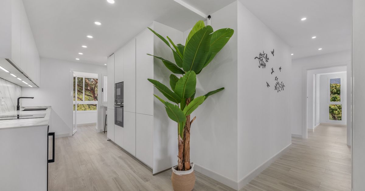 Apartment in Benahavis, Altos de La Quinta, Benahavis, 9/12