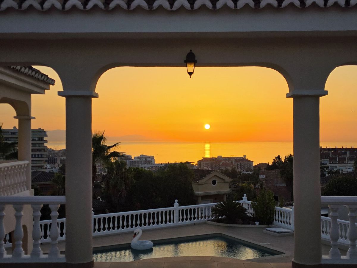 Detached Villa in Benalmadena Costa, Benalmadena Costa, 12/12