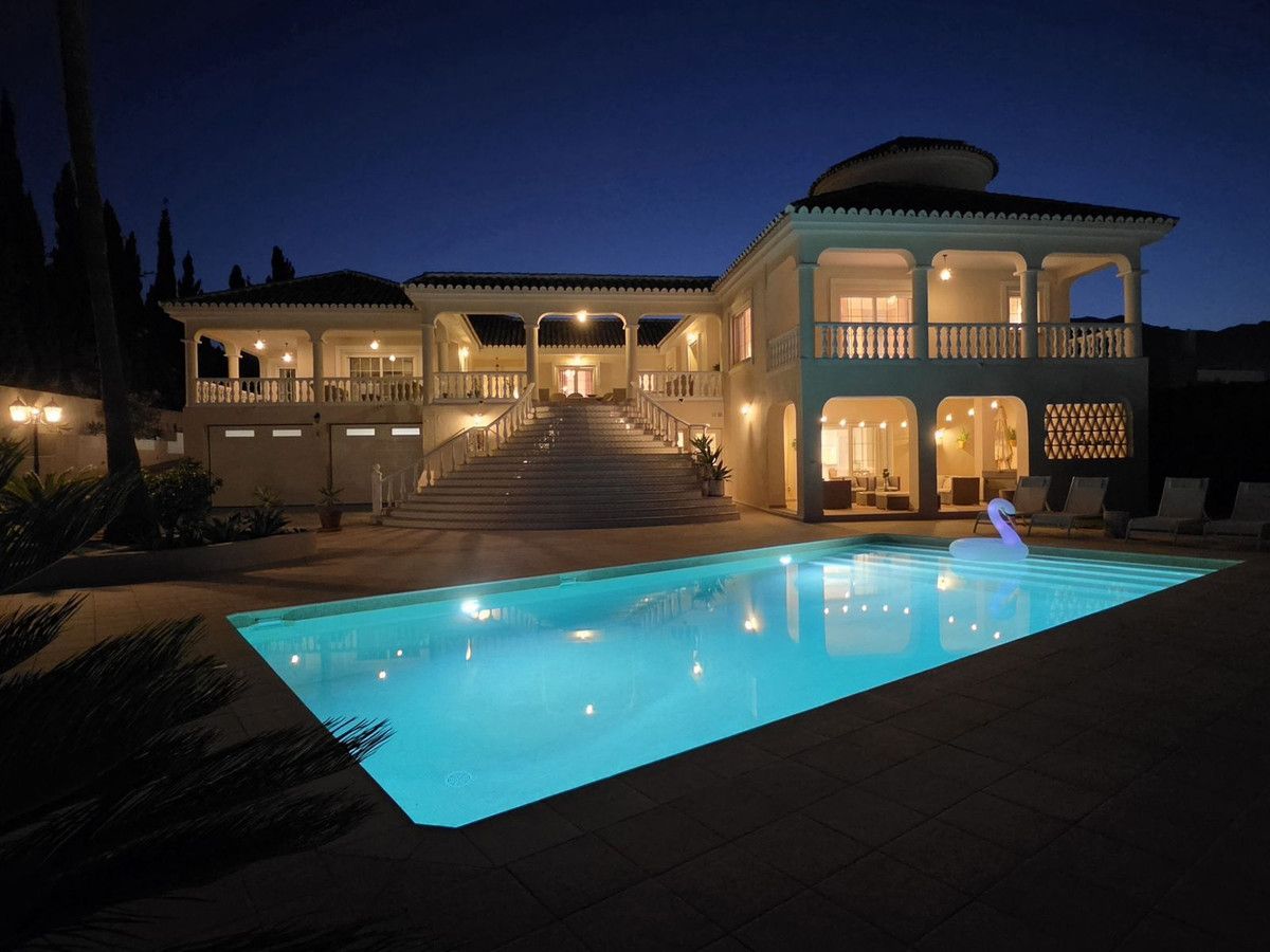 Detached Villa in Benalmadena Costa, Benalmadena Costa, 8/12