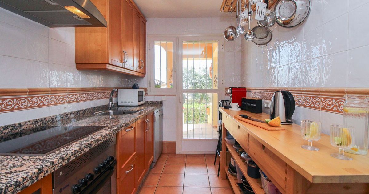 Apartament na parterze w Elviria, Elviria, 12/12