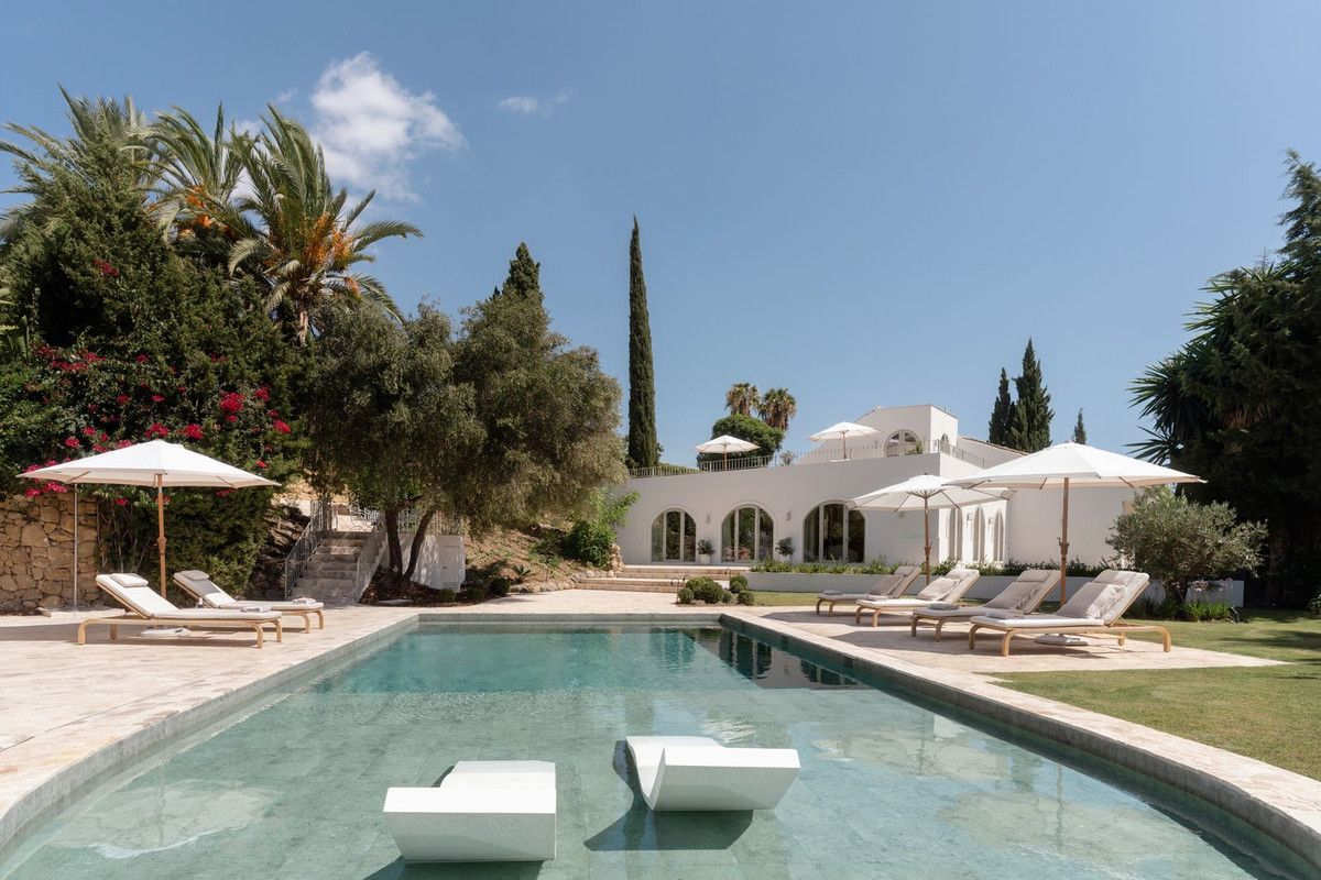 Freistehende Villa in Nueva Andalucía, Nueva Andalucía, 1/12