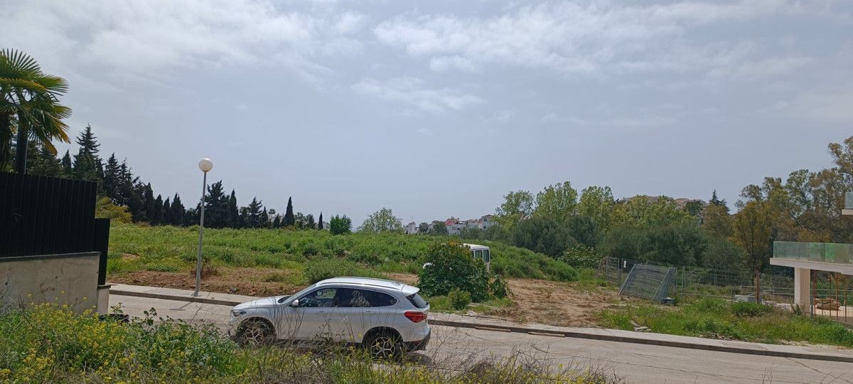 Residential Plot in The Golden Mile, The Golden Mile, 2/5