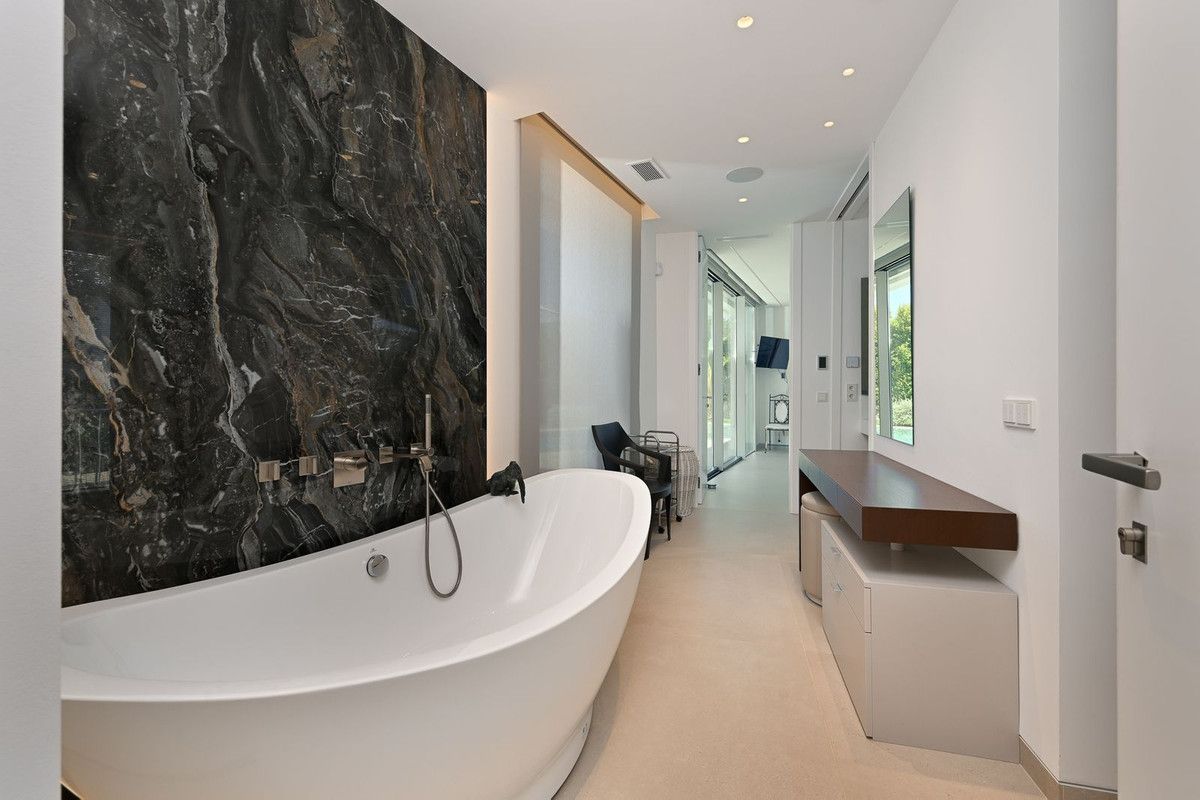 Detached Villa in Marbesa, Marbesa, 4/12